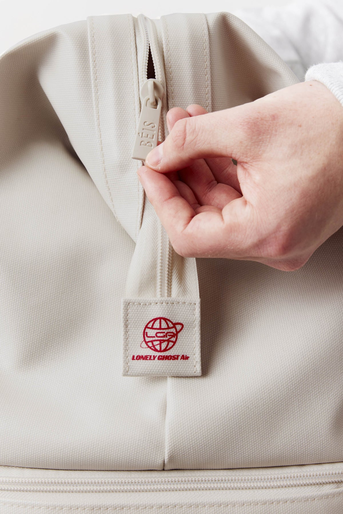 Resale The Weekender in Ghost White - Image 11
