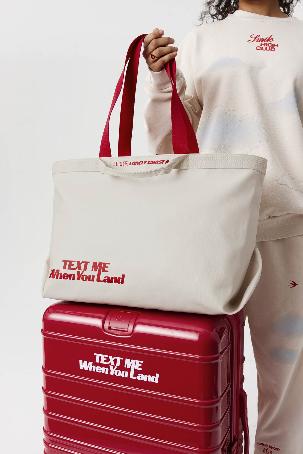 Resale The Travel Tote in Ghost White - Image 7