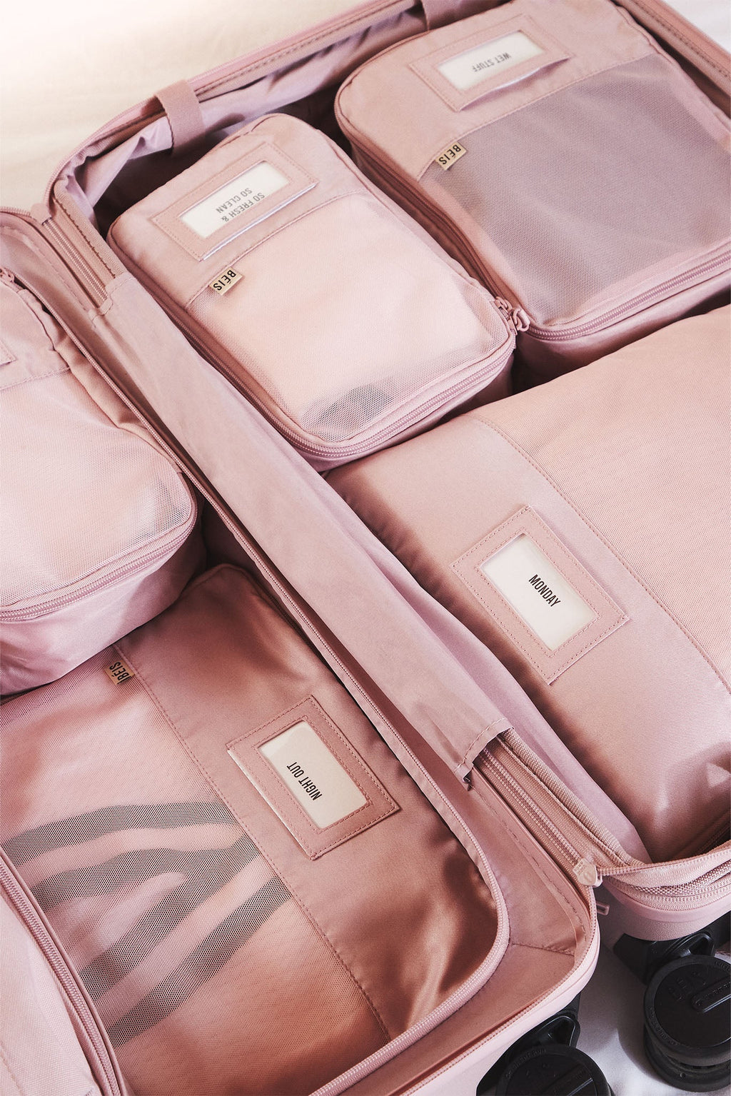 The Compression Packing Cubes 6 pc in Atlas Pink - Image 7