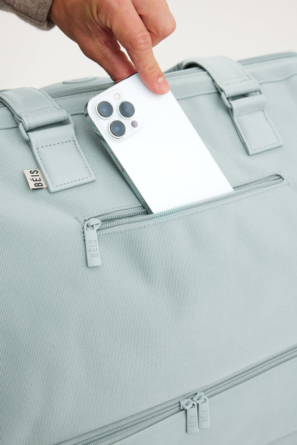 Resale The Weekender in Slate - Image 9