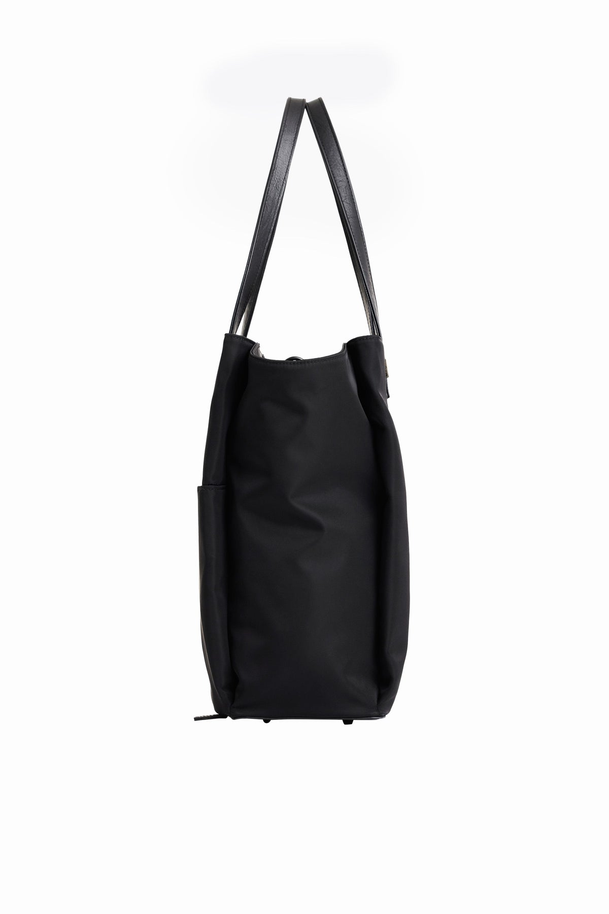Resale The Commuter Tote in Black - Image 13