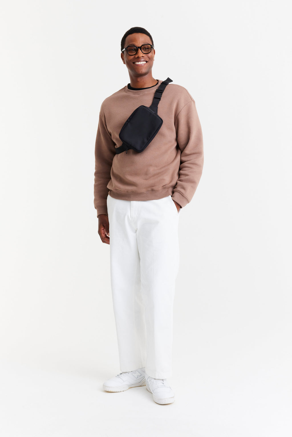 Resale The Belt Bag in Black - Image 9