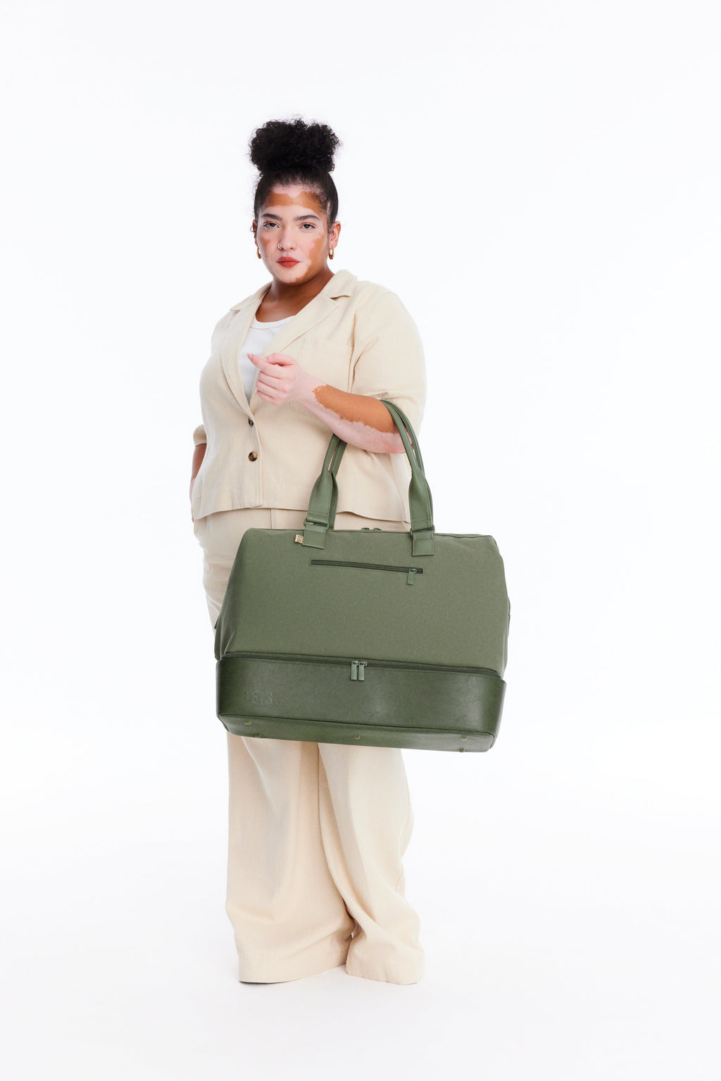 Resale The Weekender in Olive - Image 5