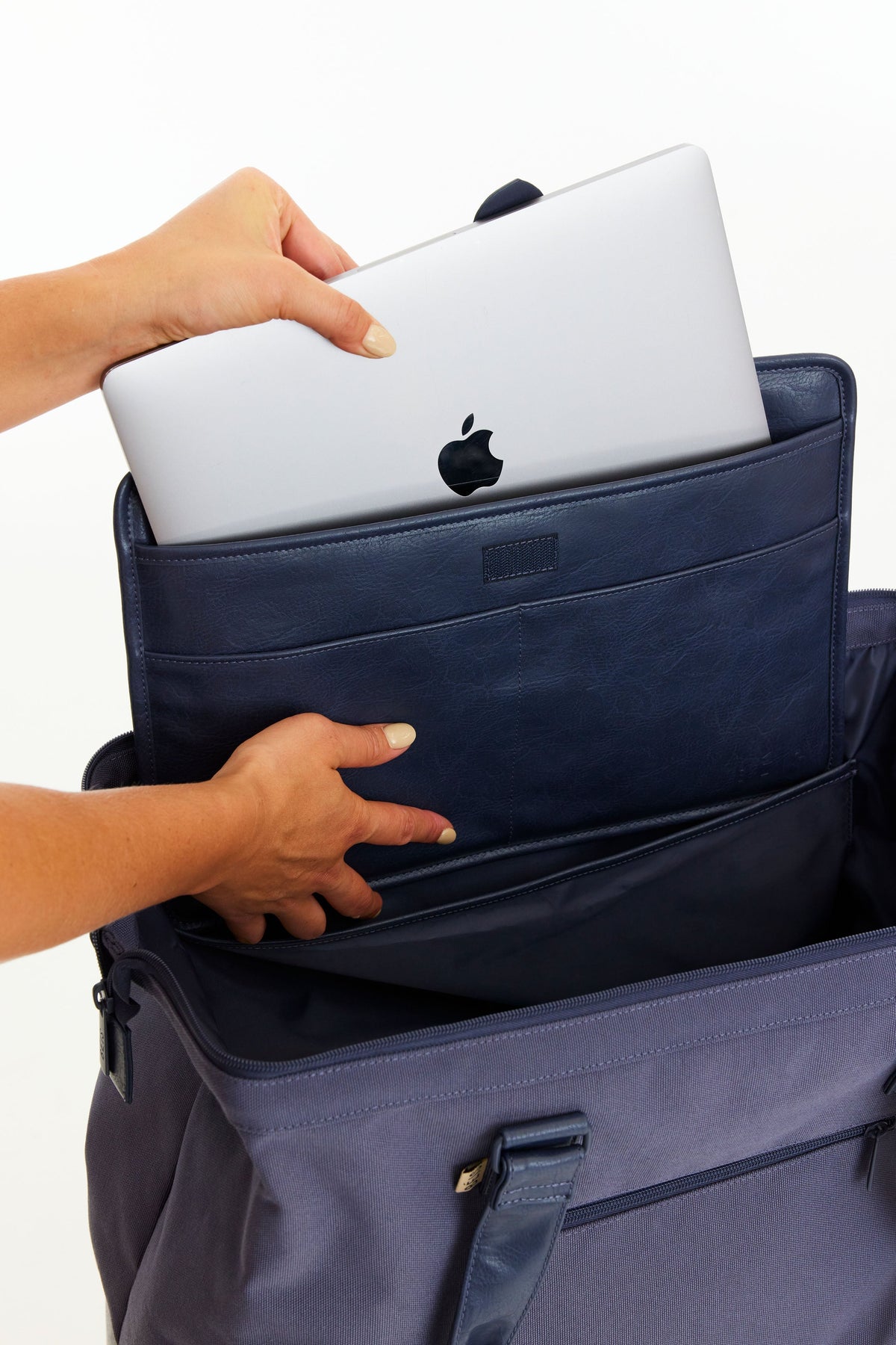 Resale The Convertible Weekender in Navy - Image 6