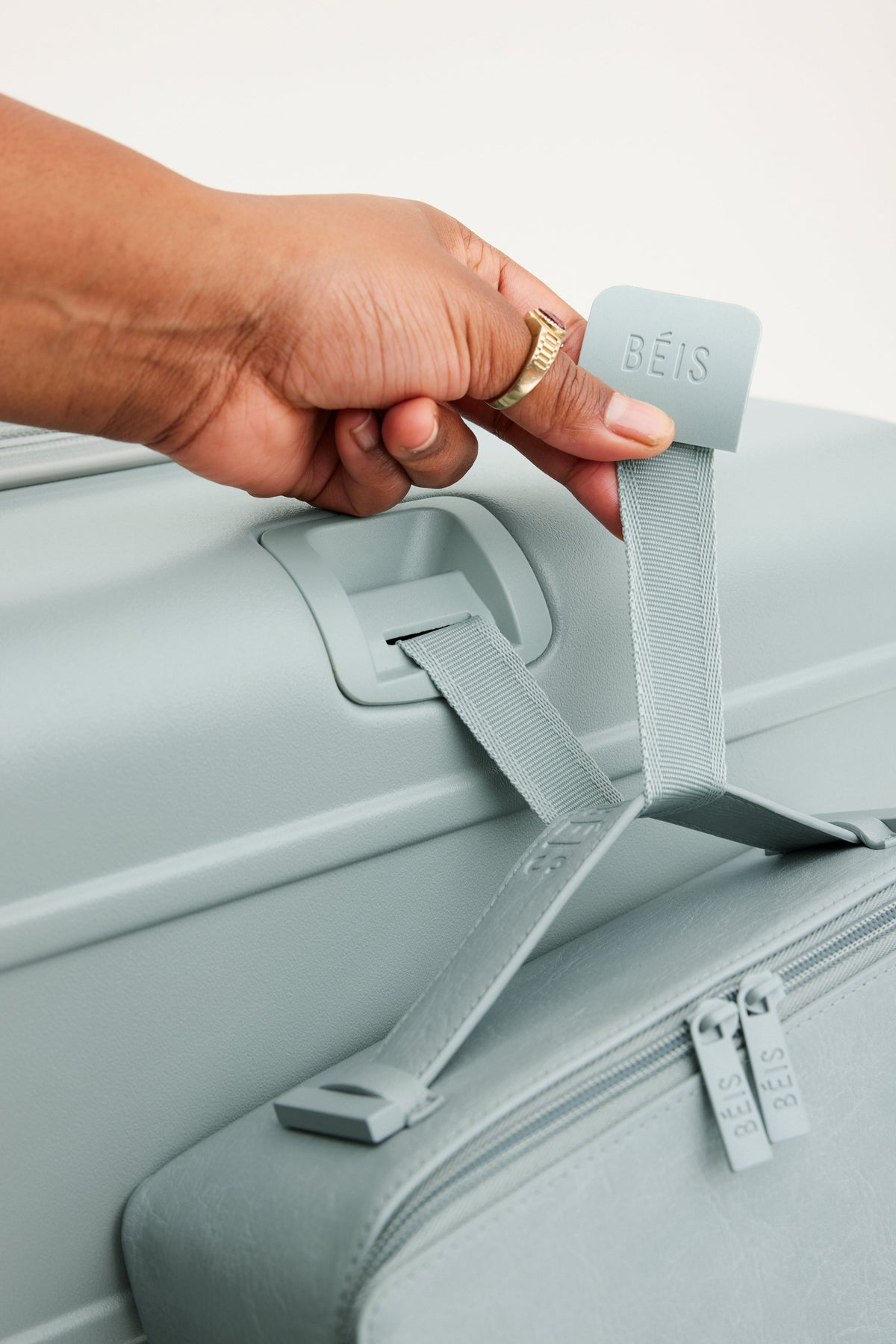 Resale The Large Check-In Roller in Slate - Image 9