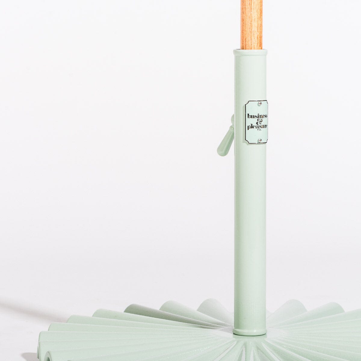 The Clamshell Base - 55 LB - Image 2