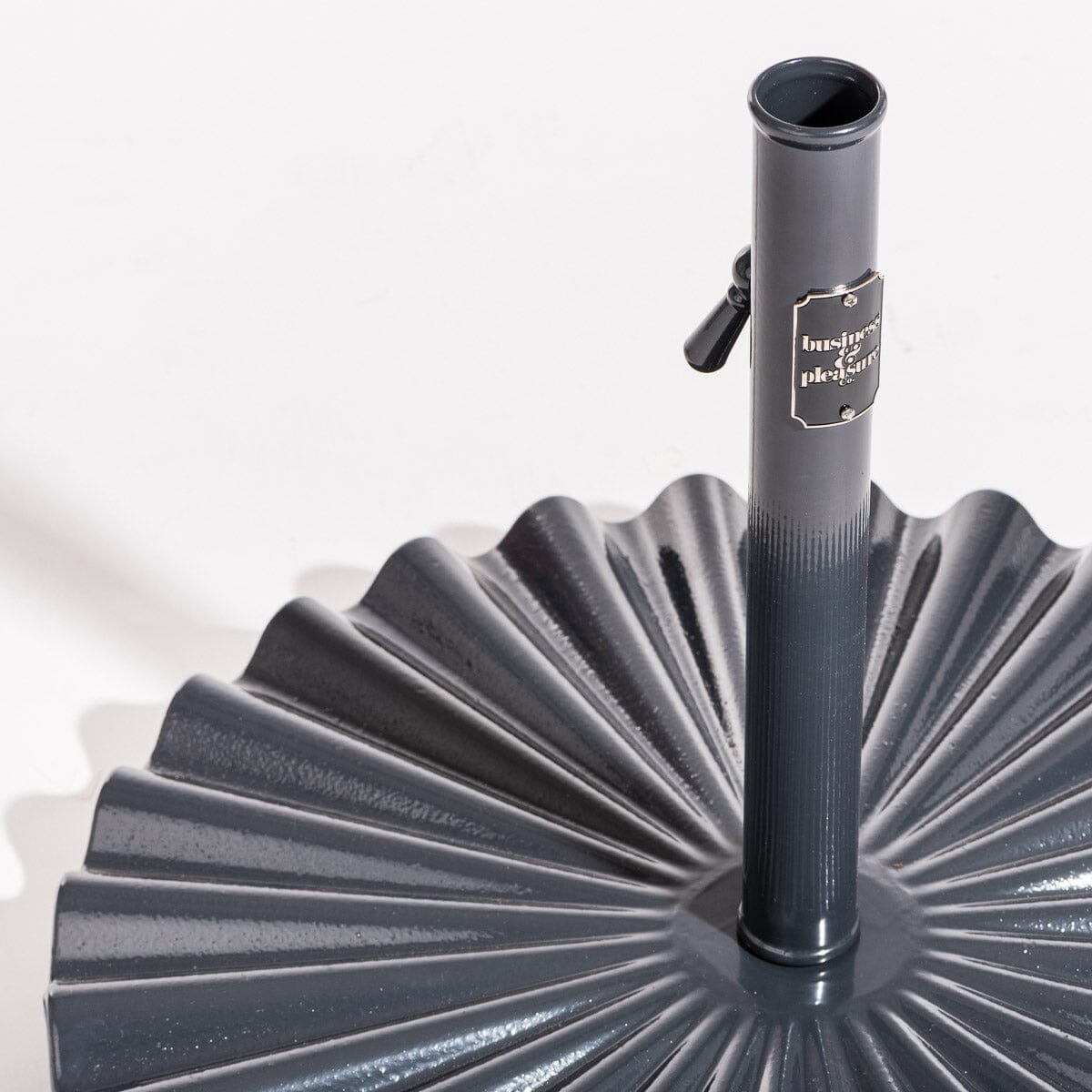 The Clamshell Base - 55 LB - Image 3