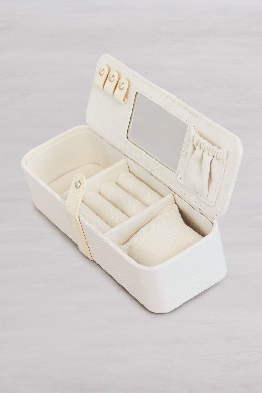 Resale The Jewelry Case in Beige - Image 2