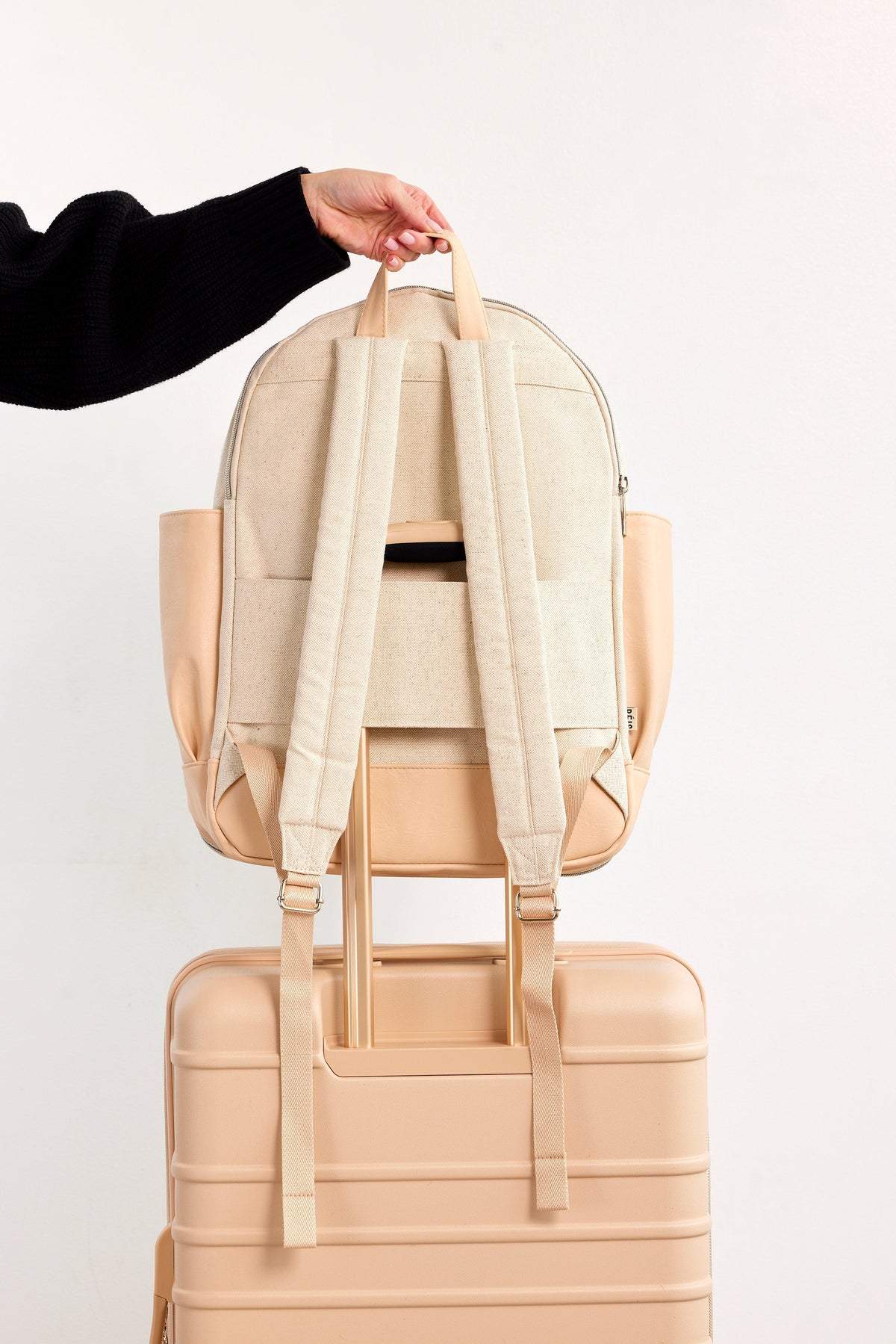 Resale The Travel Backpack in Beige - Image 8