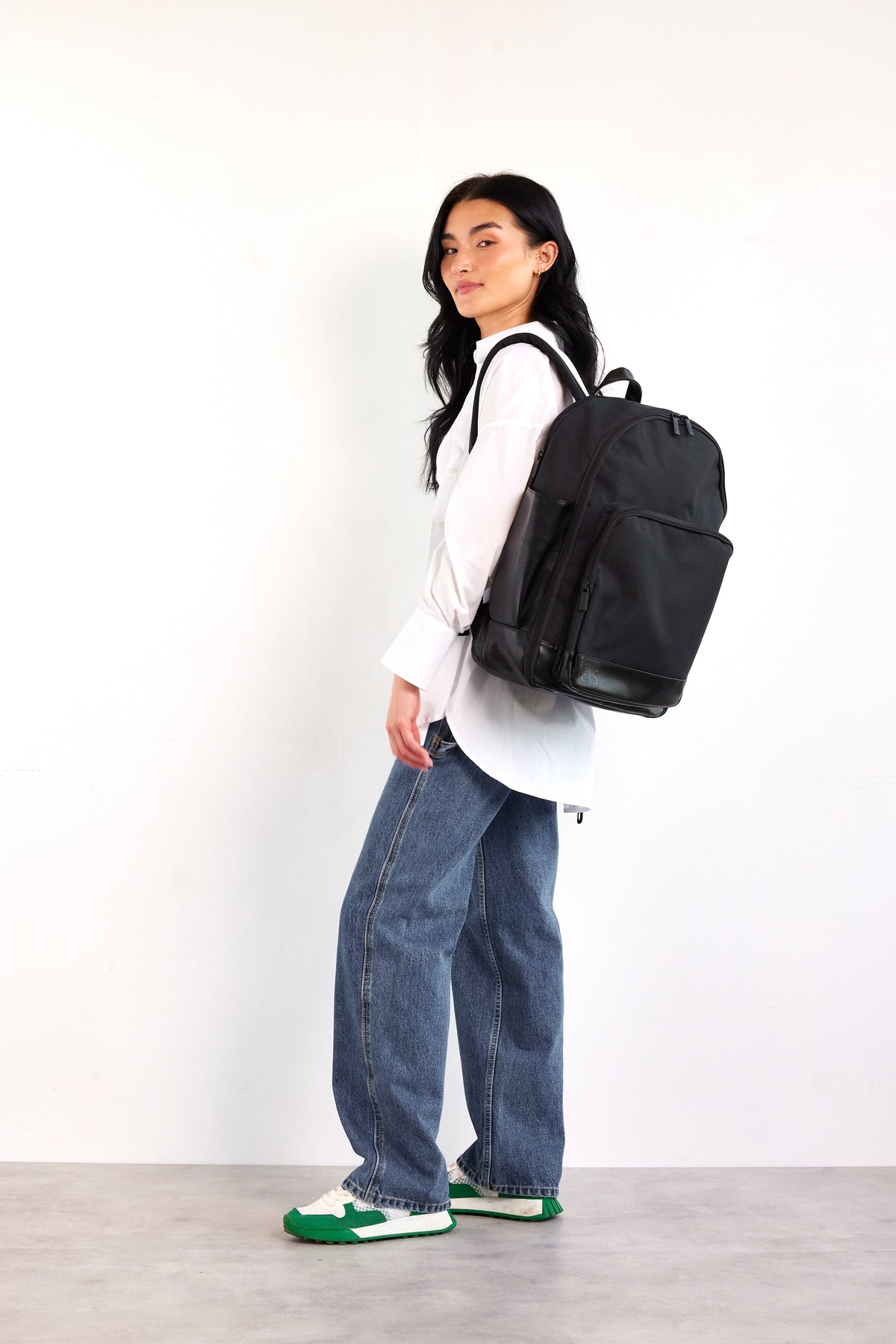 Resale The Travel Backpack in Black - Image 6