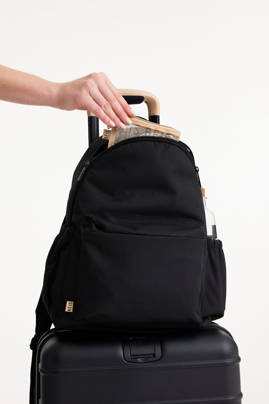 Resale The BÉISics Backpack in Black - Image 8