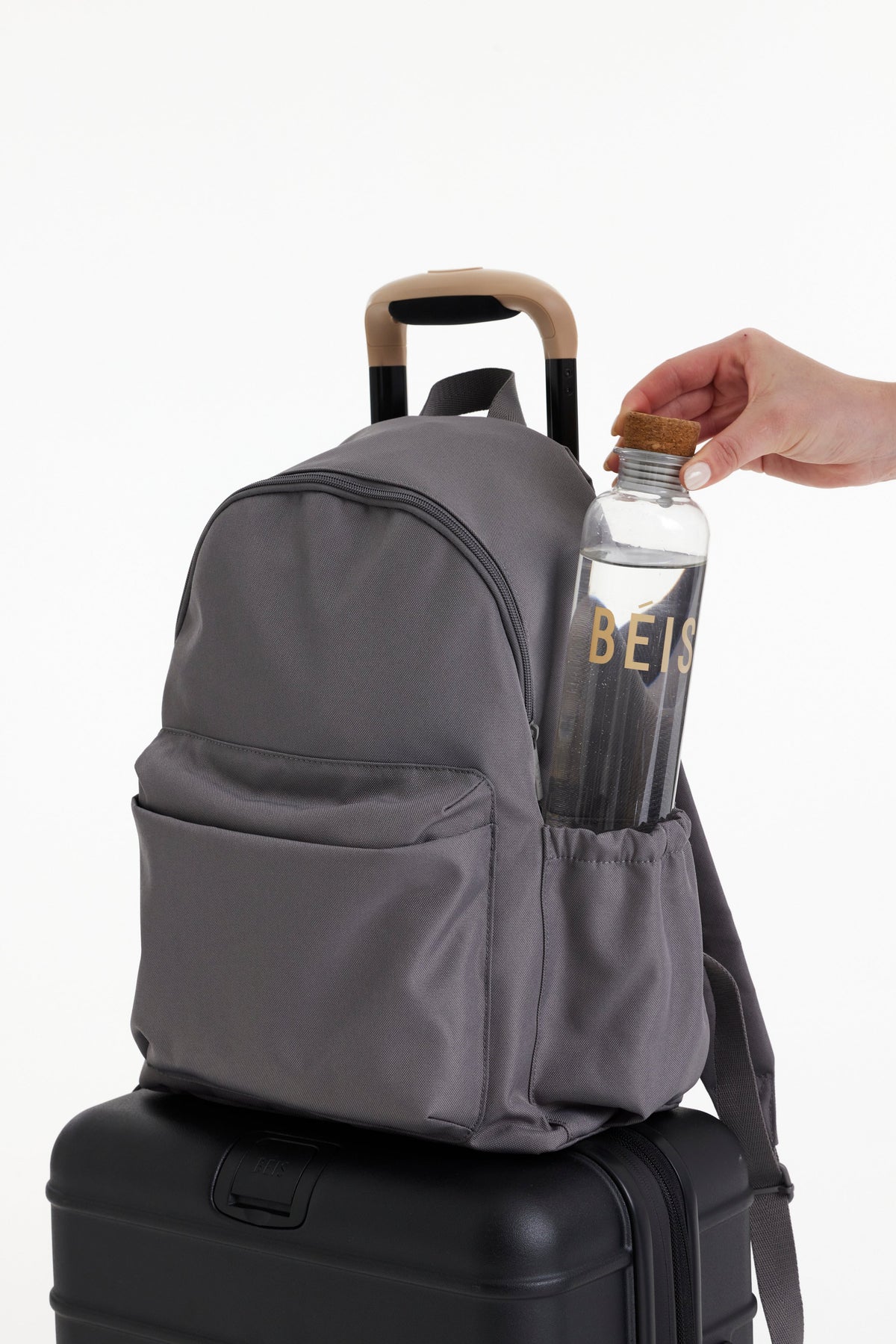 Resale The BÉISics Backpack in Grey - Image 6