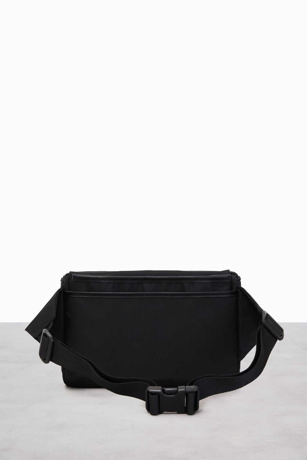 Resale The Diaper Pack in Black - Image 5