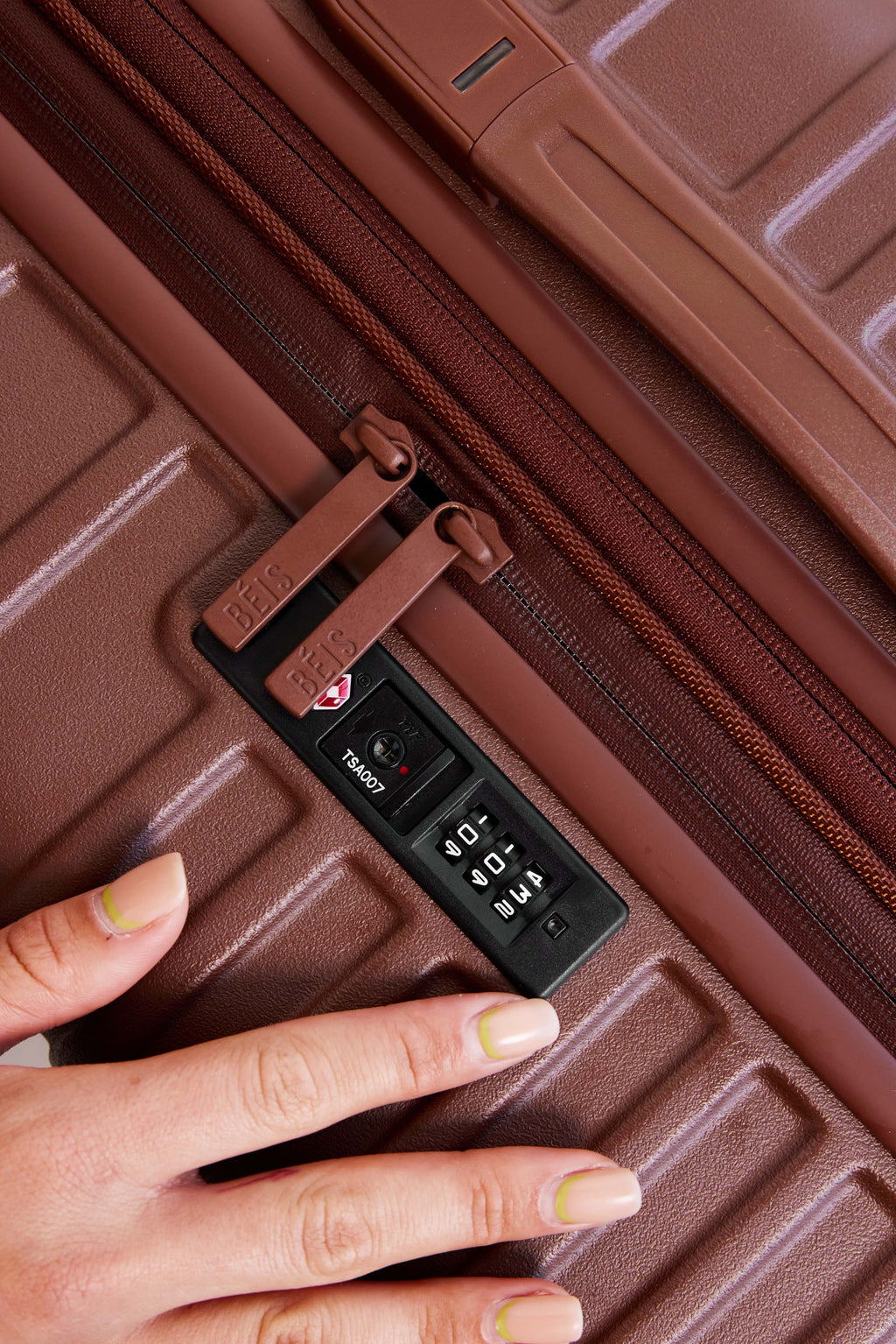 Resale The Large Check-In Roller in Maple - Image 12