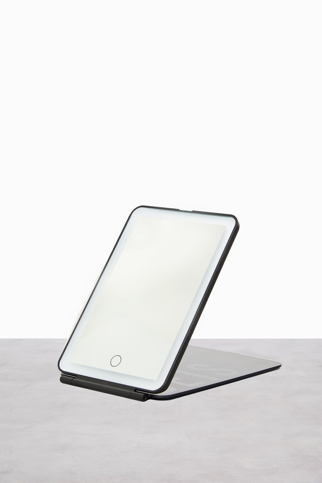 Resale The Light-Up Travel Mirror in Black - Image 2