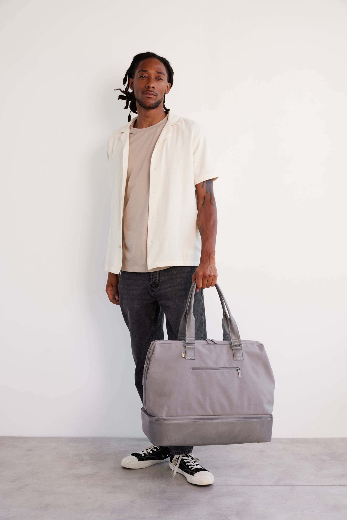 Resale The Weekender in Grey - Image 9