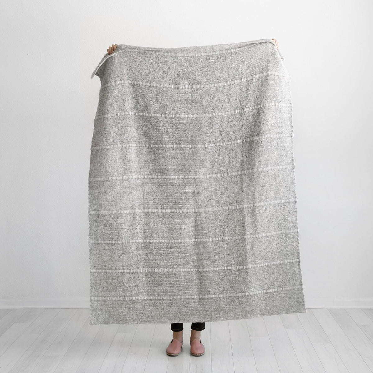 Contigo Chunky Wool Throw - Image 6
