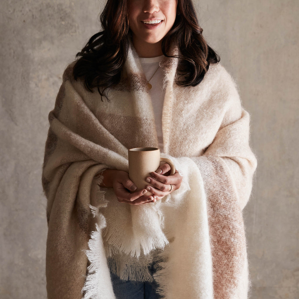 Delaney Mohair Throw - Image 10
