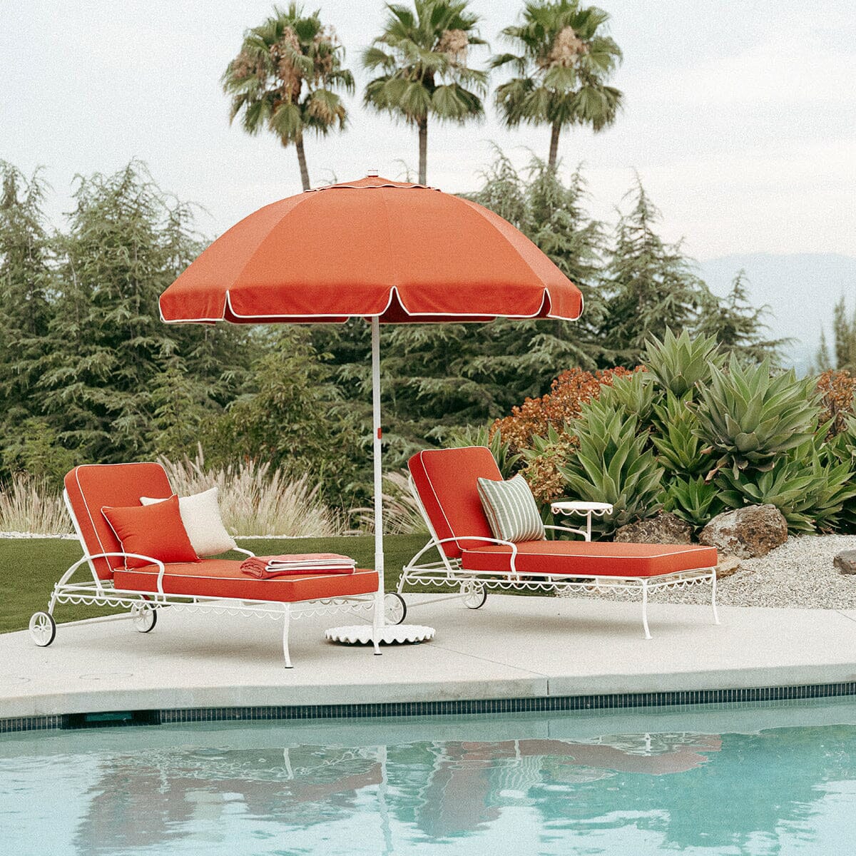 The Patio Umbrella - Image 13