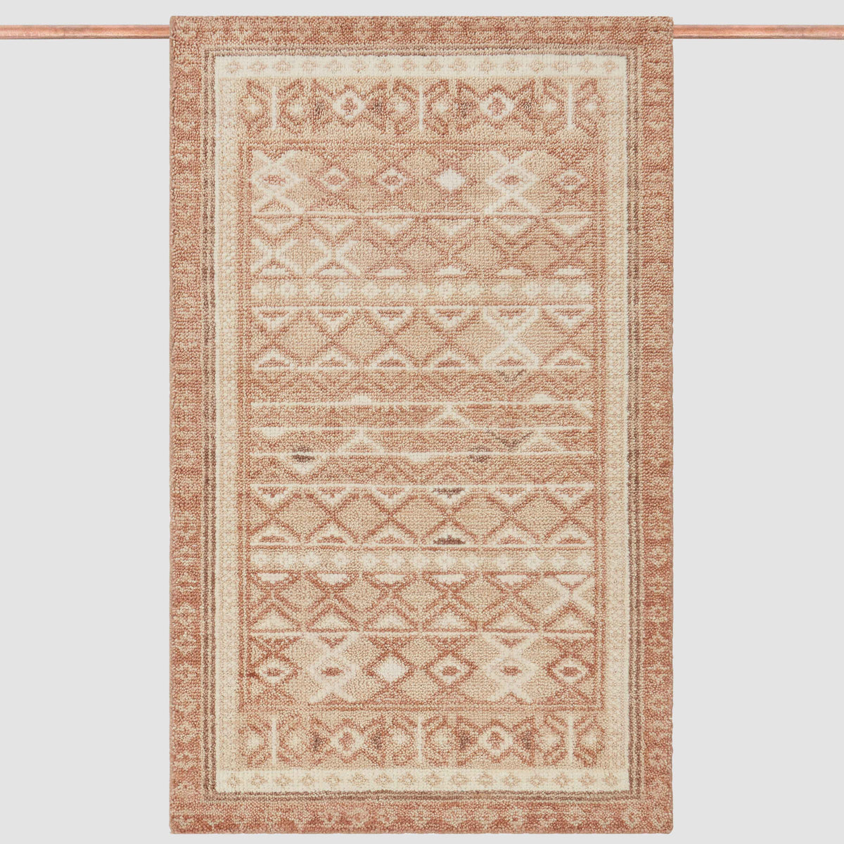 Ekaja Hand-Knotted Accent Rug
