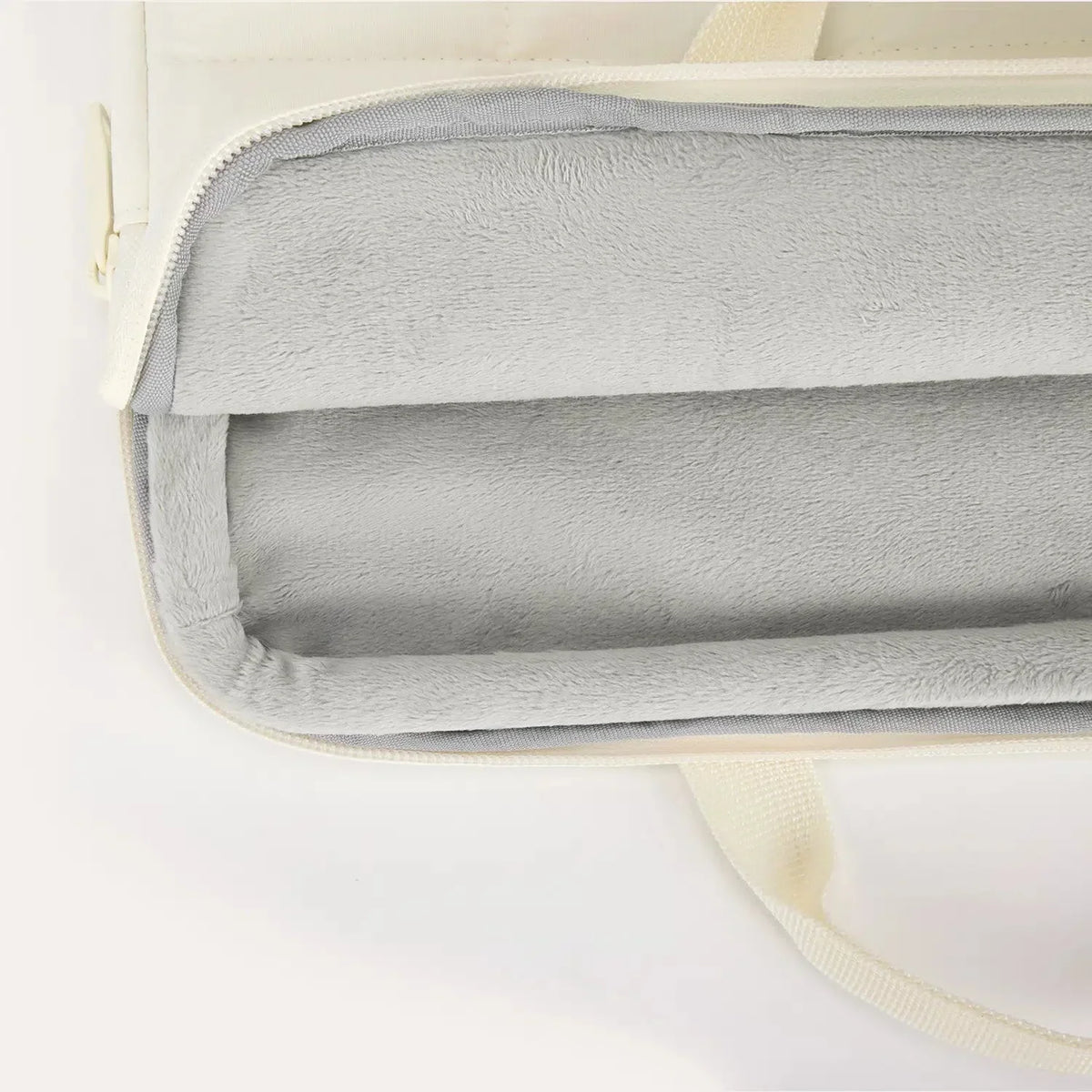 Bubble 15.6" Laptop Sleeve Pro - Image 16
