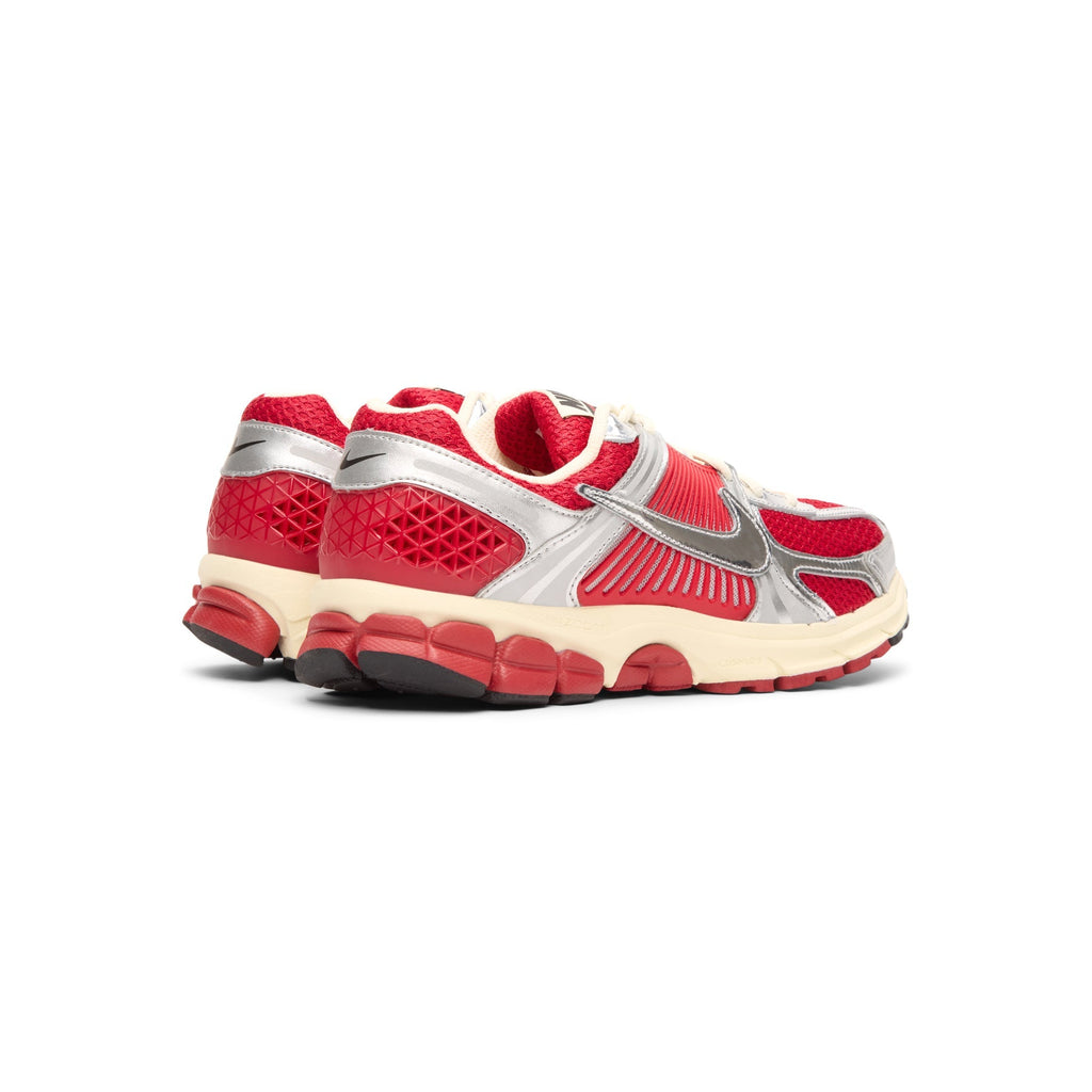 Nike Zoom Vomero 5 (Gym Red/Chrome-Metallic Silver) - Image 4