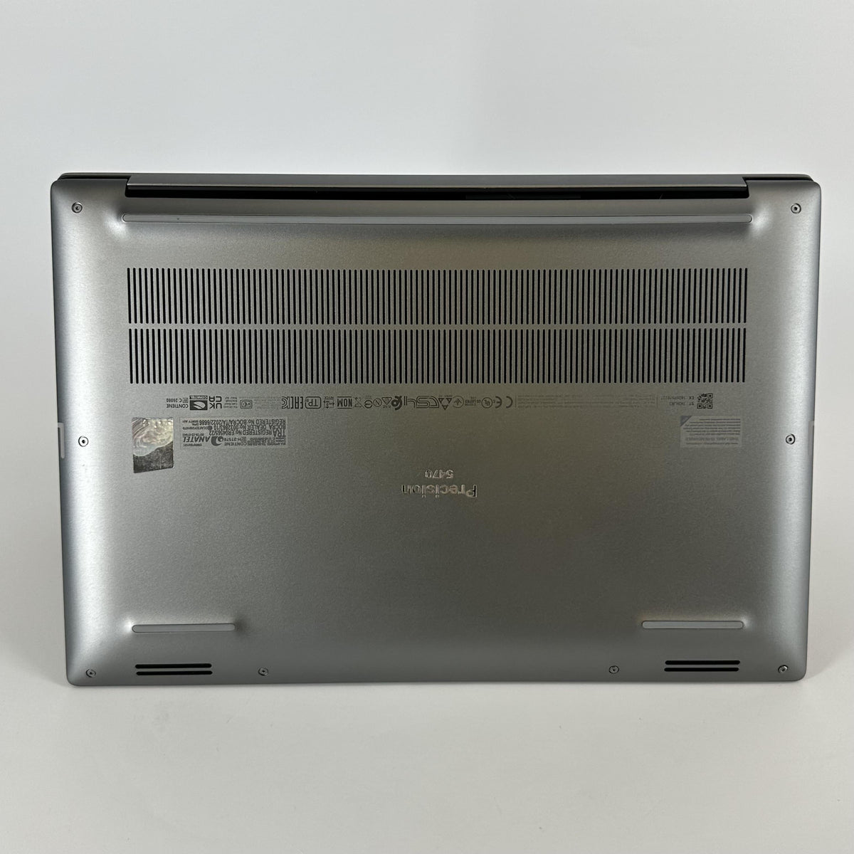 Dell Precision 5470 14 Gray 2.5 GHz Intel Core i9 12th Gen. 32GB RAM 1TB Solid State Drive NVIDIA RTX A1000 4 GB - Image 9