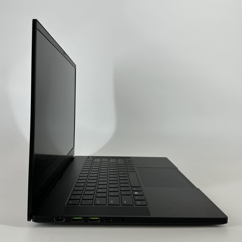Razer Blade 15 Advanced 2021 Black 2.3 GHz Intel Core i7 11th Gen. 16GB RAM 1TB Solid State Drive NVIDIA GeForce - Image 3