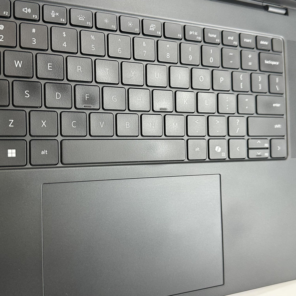 Dell Precision 5690 16 Gray 2.5 GHz Intel Core Ultra 9 64GB RAM 1TB Solid State Drive NVIDIA RTX 4000 Ada 12 GB - Image 3
