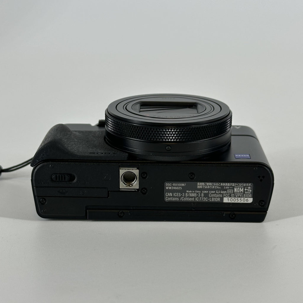 Sony Cyber-Shot RX100 VII 20.1MP Black - Image 7