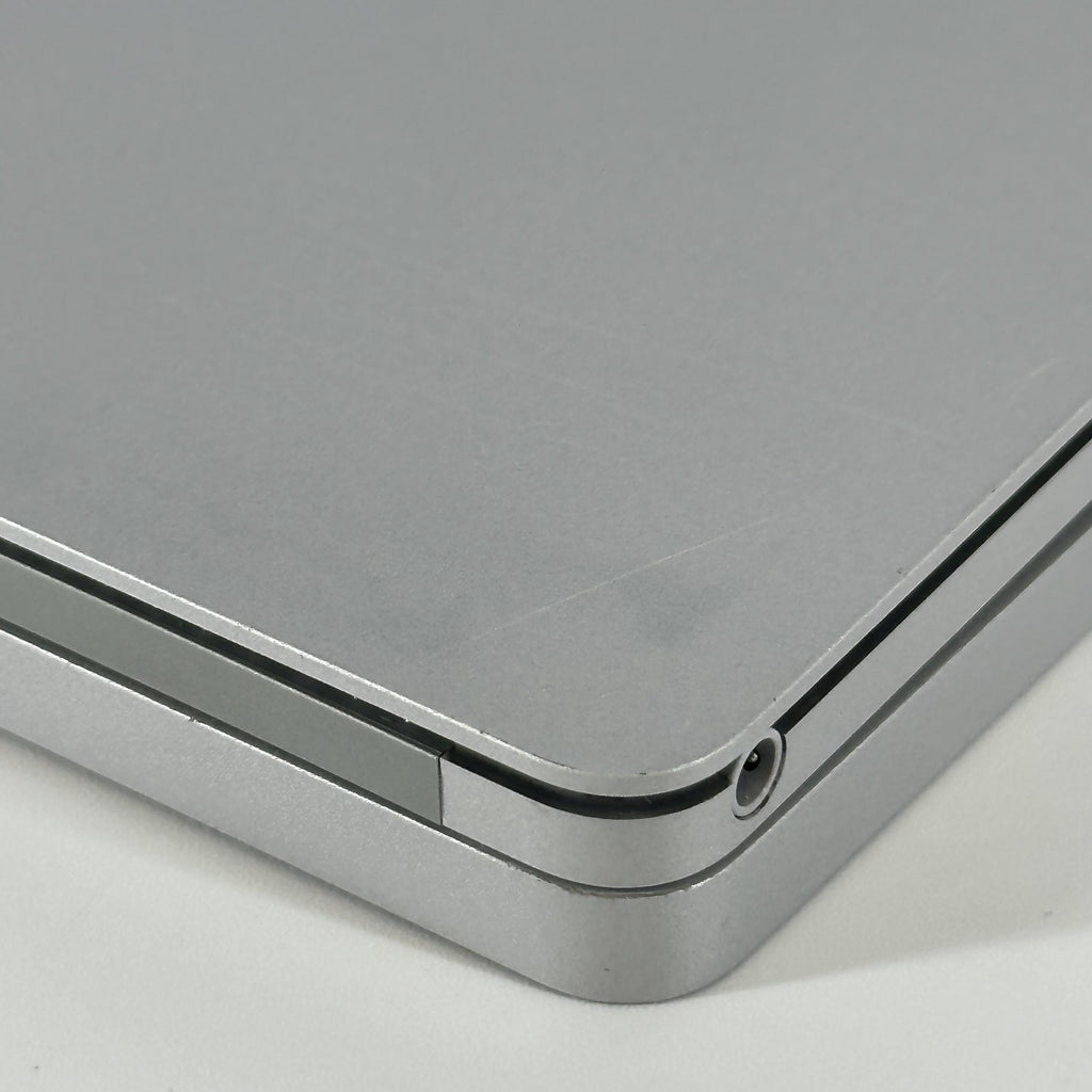 Microsoft Surface Book 3 13.5 Silver 1.3 GHz Intel Core i7 10th Gen. 16GB RAM 256GB Solid State Drive - Image 18