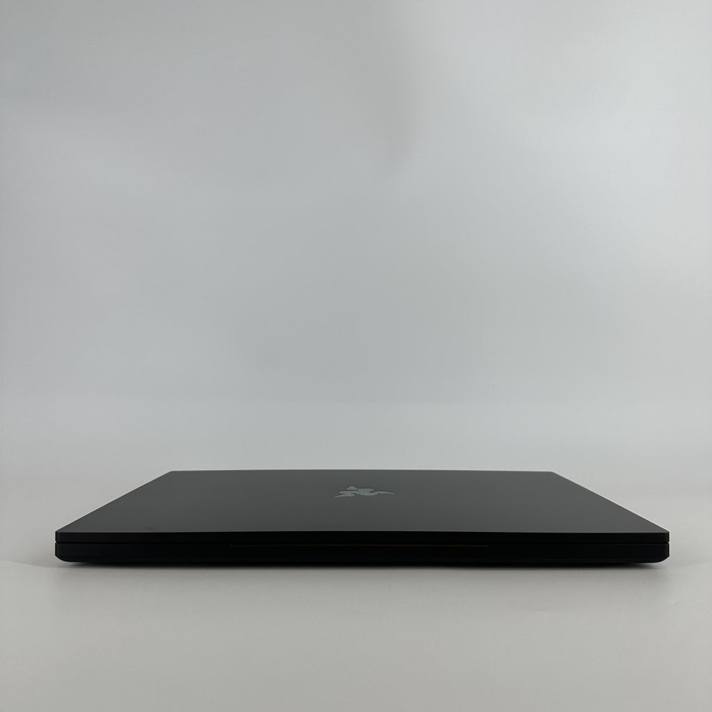 Razer Blade 18 2024 Black 2.2 GHz Intel Core i9 14th Gen. 32GB RAM 2TB Solid State Drive NVIDIA GeForce RTX 4090 16 - Image 9