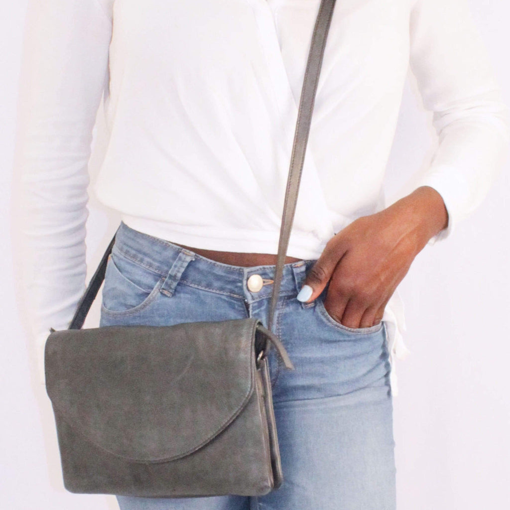 Marcus Leather Crossbody Bag - Image 4
