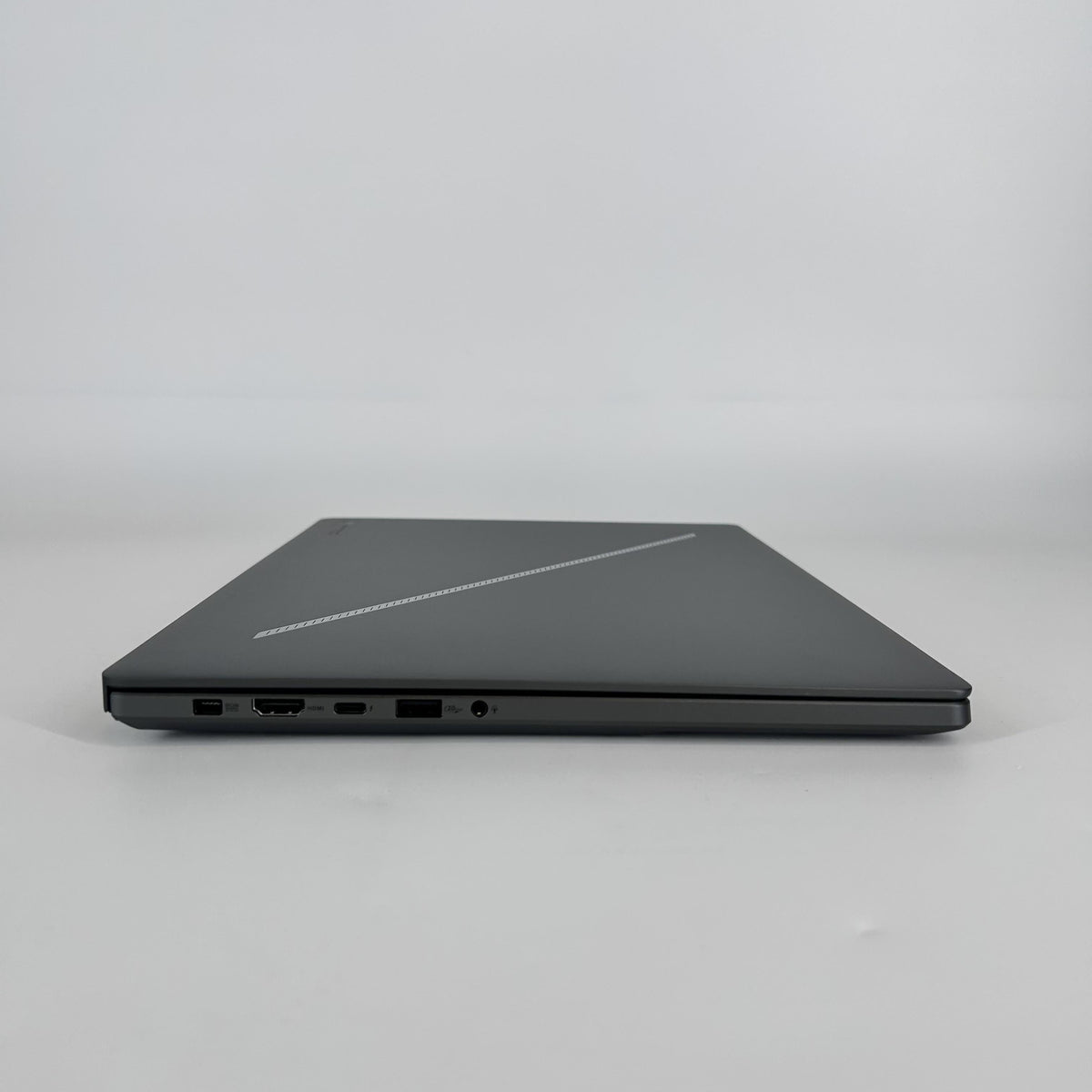 Asus ROG Zephyrus G16 GU605 16 Black 2.9 GHz Intel Core Ultra 9 Series 2 32GB RAM 2TB Solid State Drive NVIDIA - Image 7