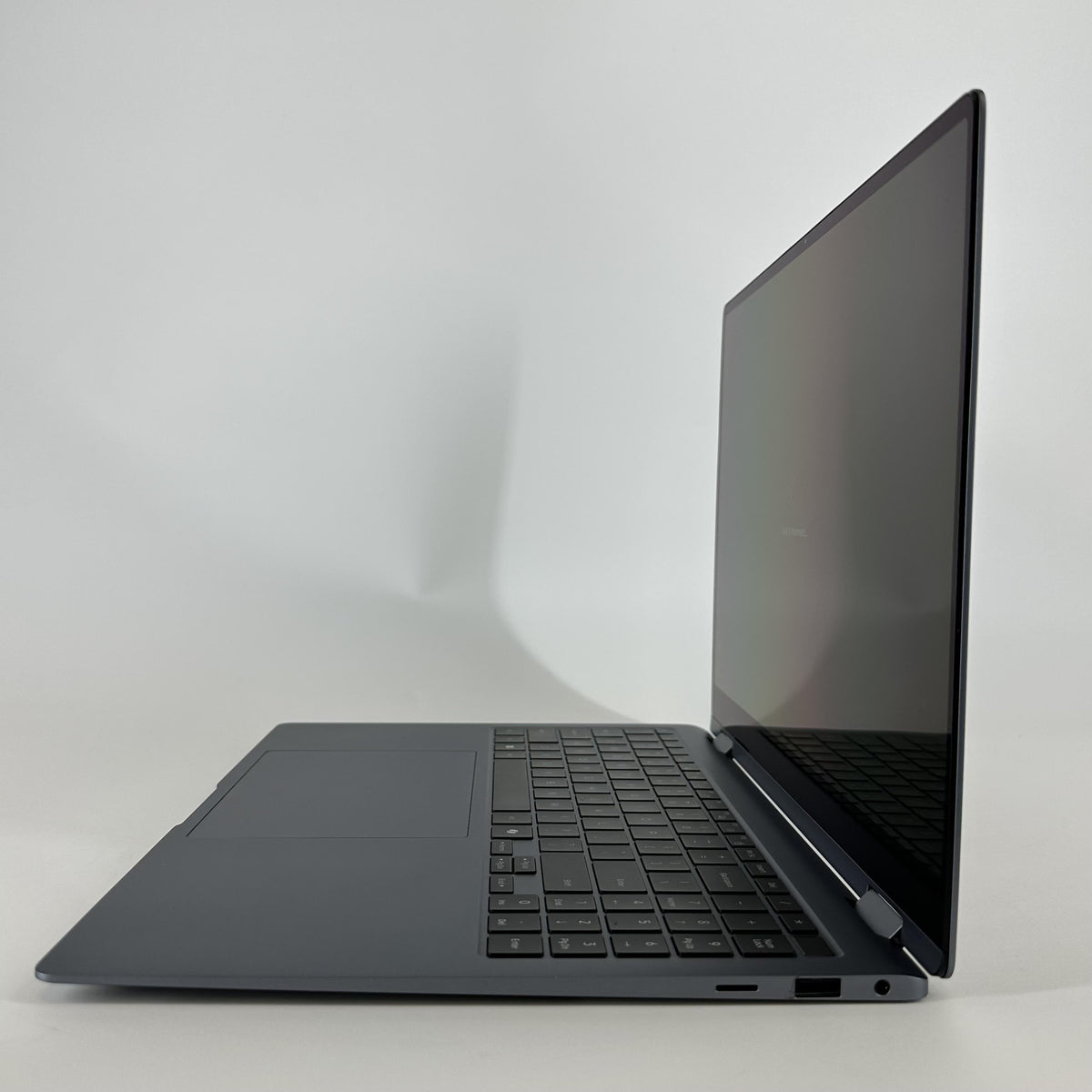 Samsung Galaxy Book4 Pro 360 16 Gray 3.8 GHz Intel Core Ultra 7 16GB RAM 1TB Solid State Drive - Image 3