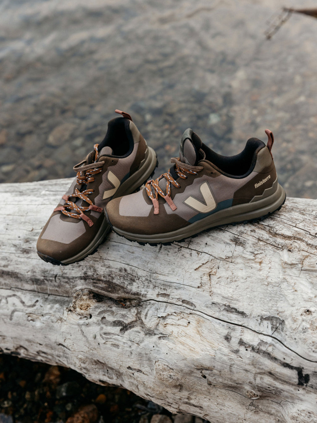 VEJA + Finisterre Fitz Roy Trail Shoe - Image 4