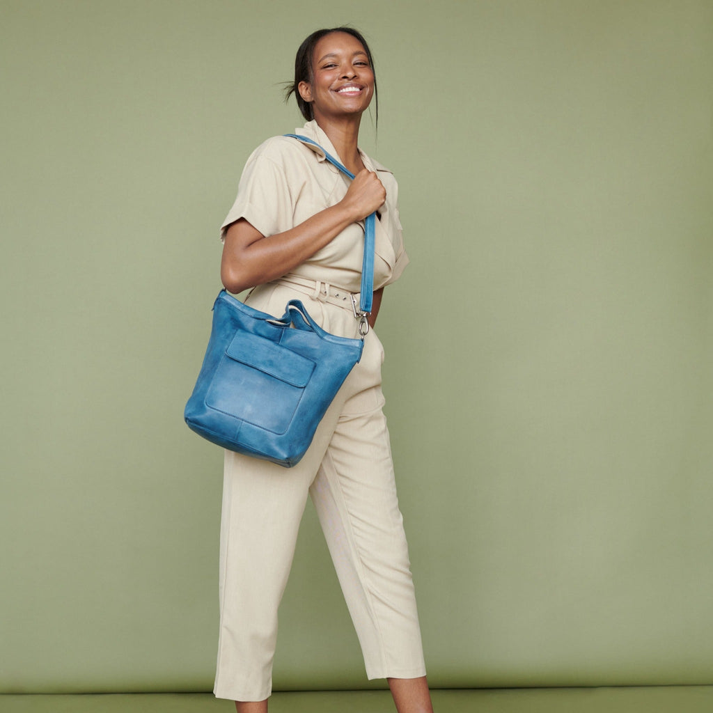Bianca Leather Crossbody Bag - Image 15