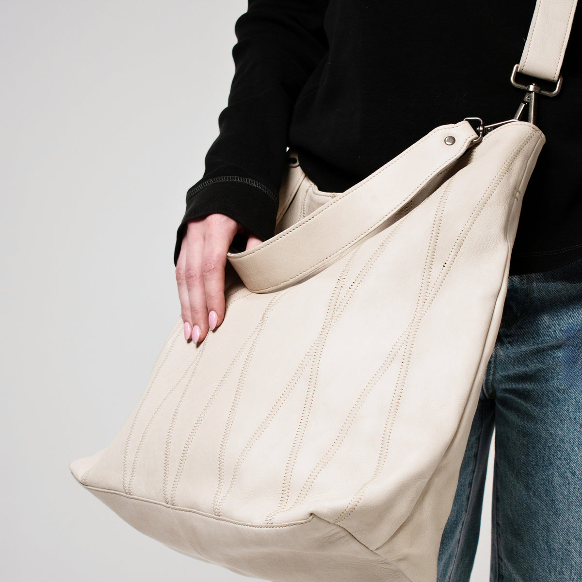 Bree Diamond Leather Shoulder Bag - Image 28