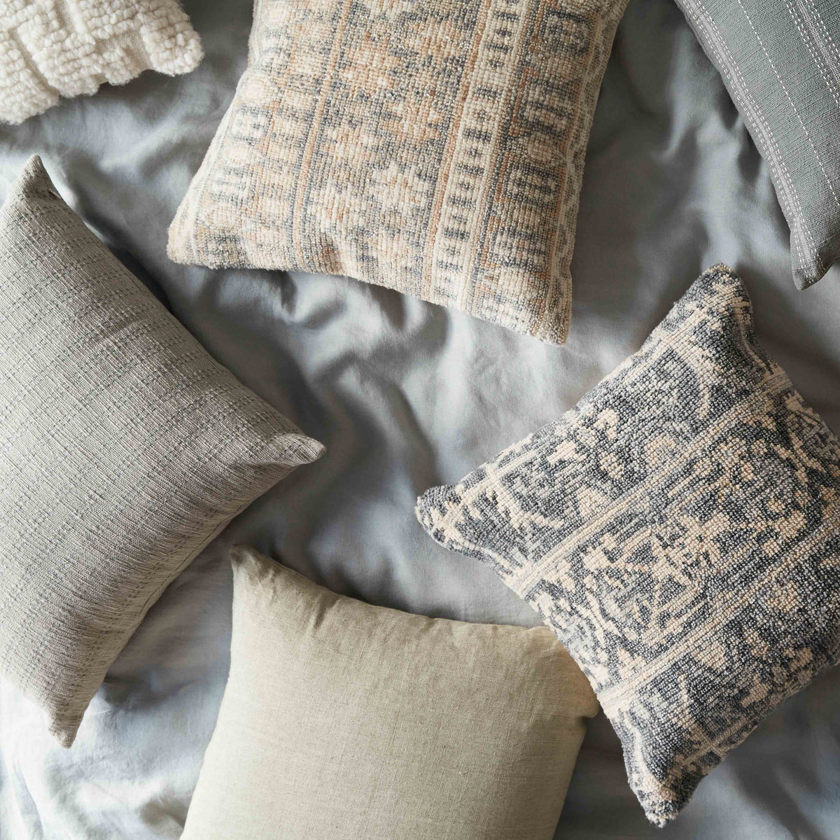 Jhara Pillow - Image 6