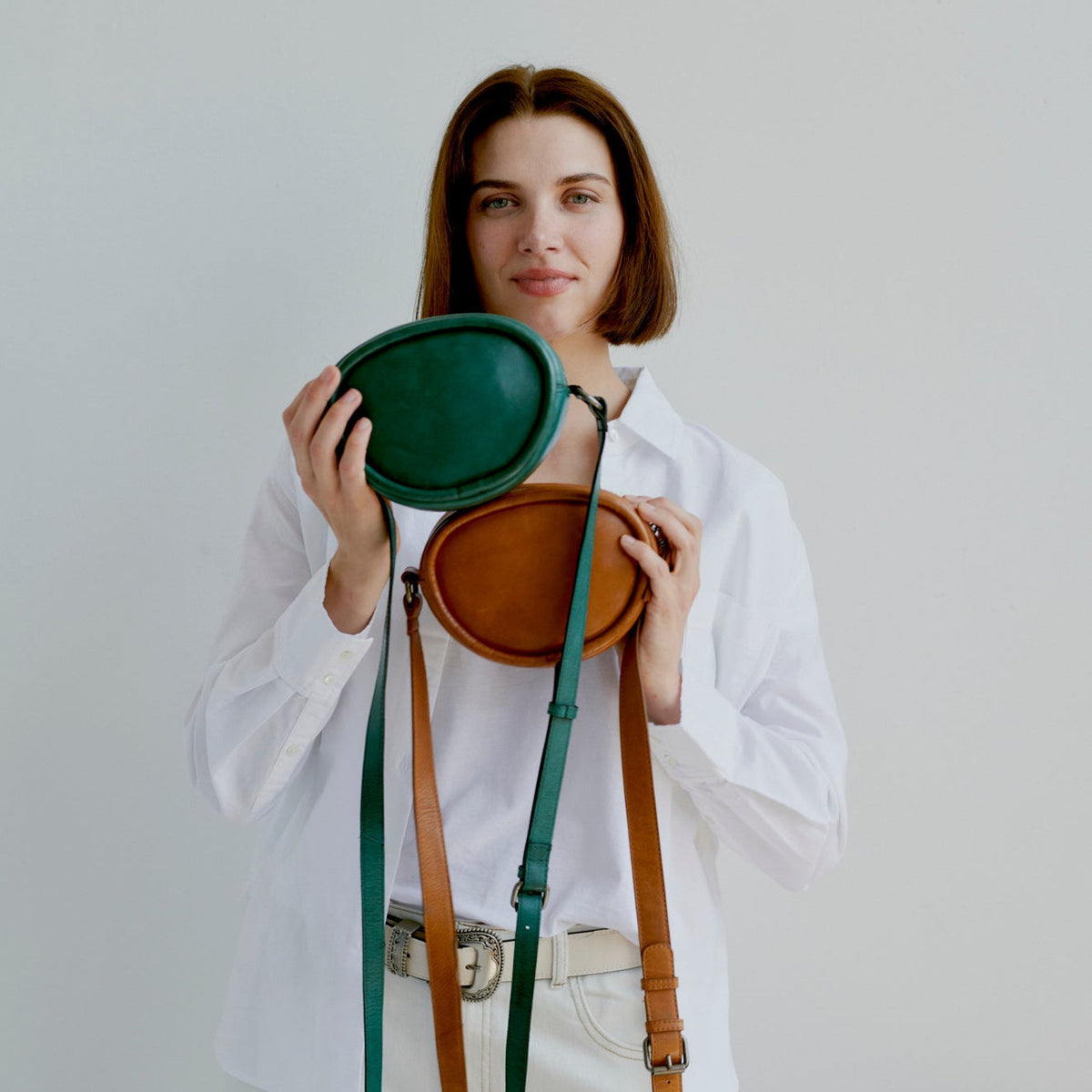 Mundo Leather Crossbody Bag - Image 7