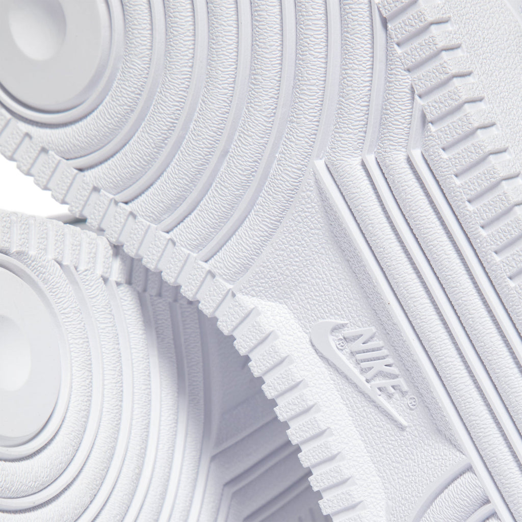 Nike WMNS Air Force 1 '07 (White) - Image 8