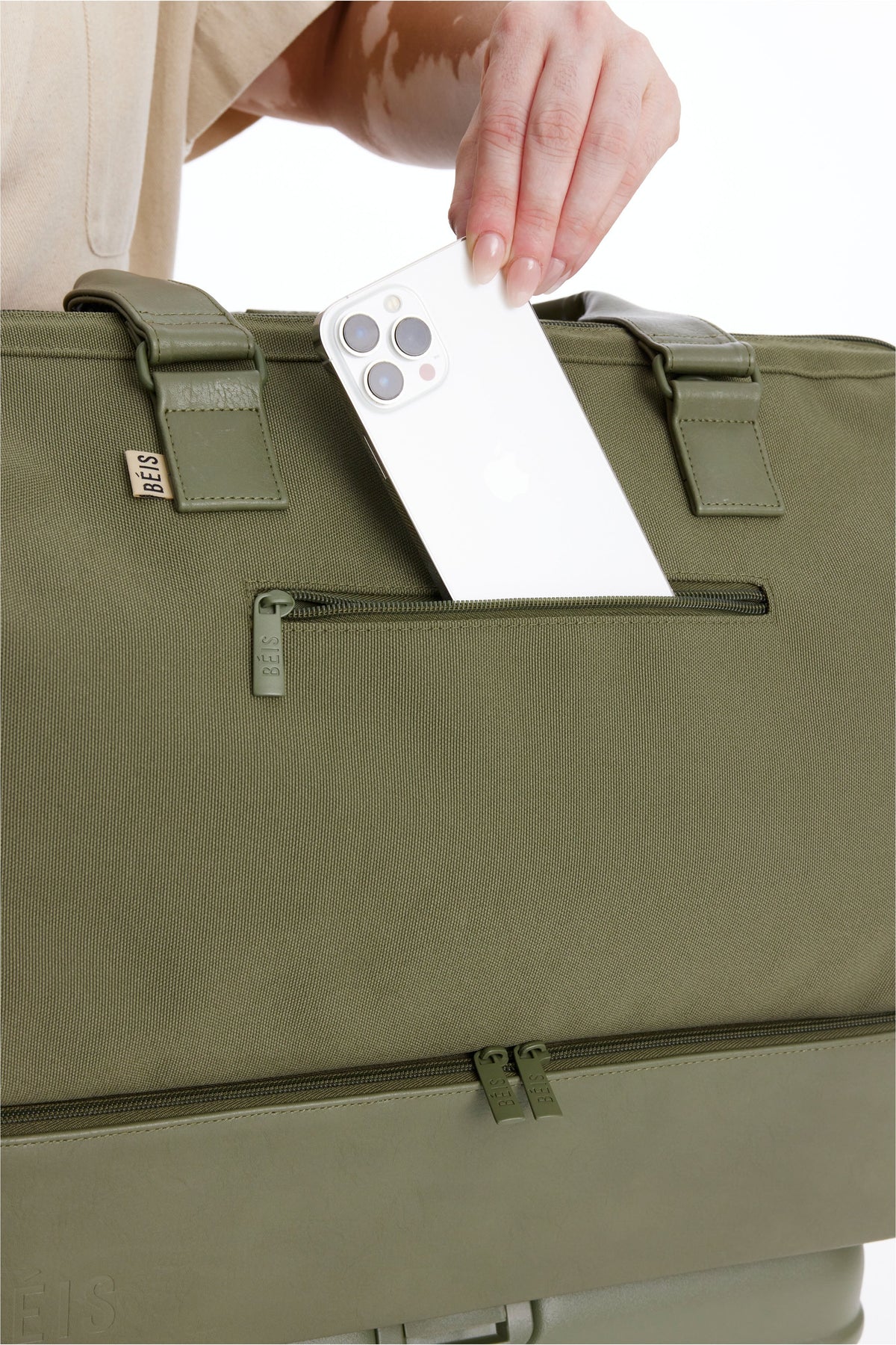 The Weekender in Olive - Image 6