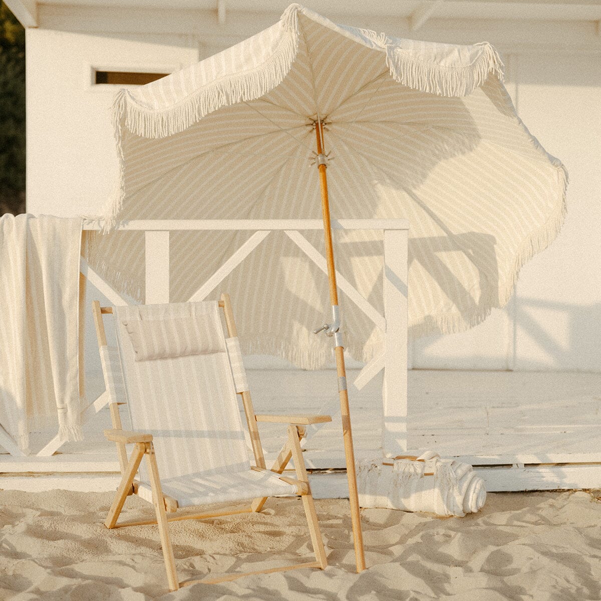 The Premium Beach Umbrella - Image 2