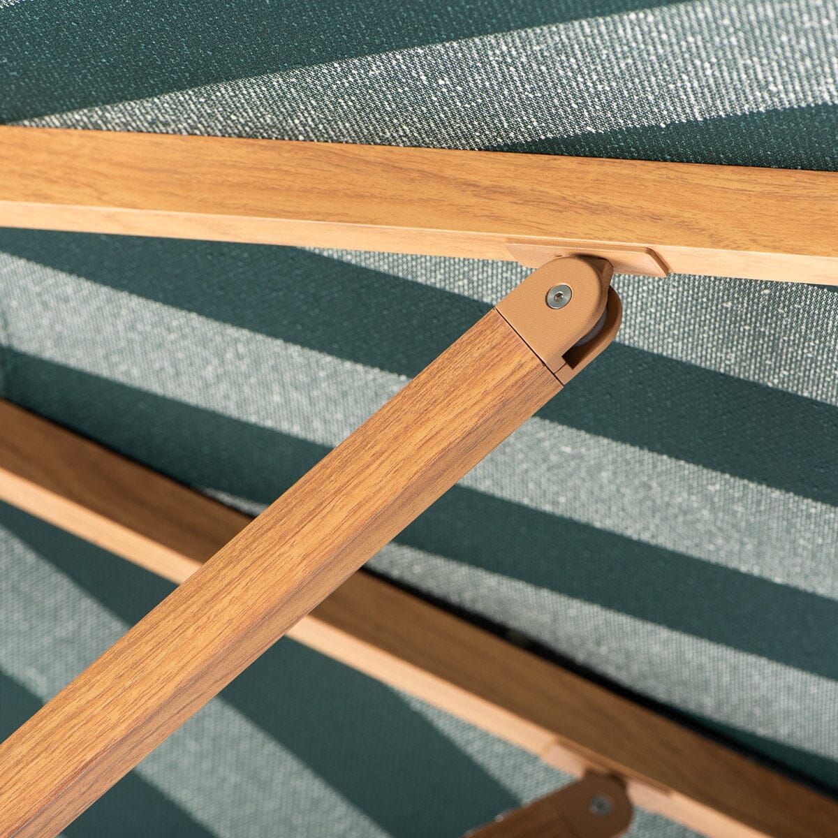 The Resort Market Umbrella - Image 11