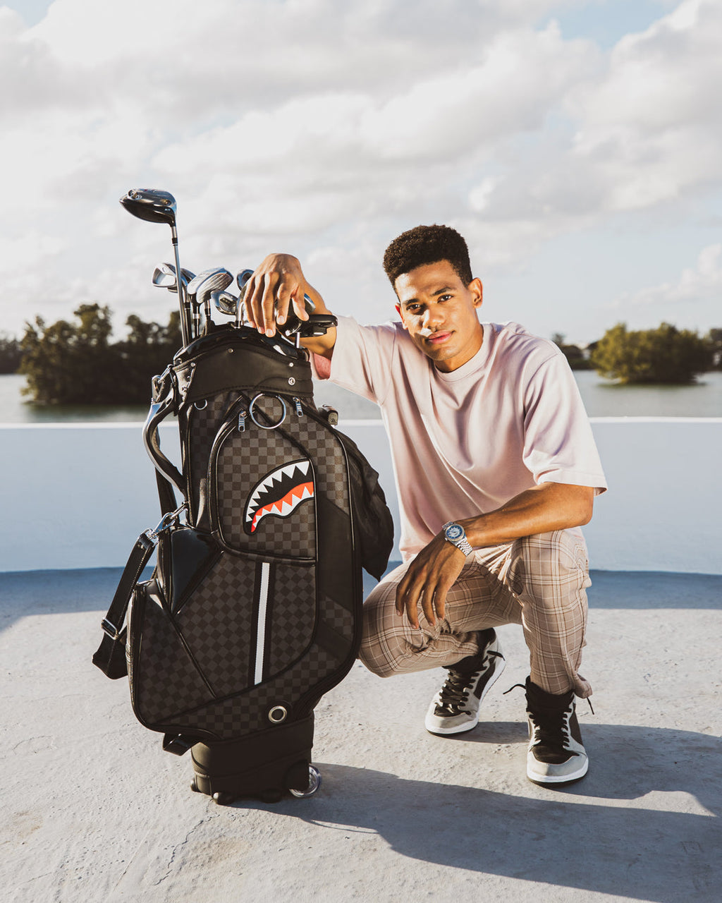 Henny Aiir to the Throne Pro Golf Bag - Image 16