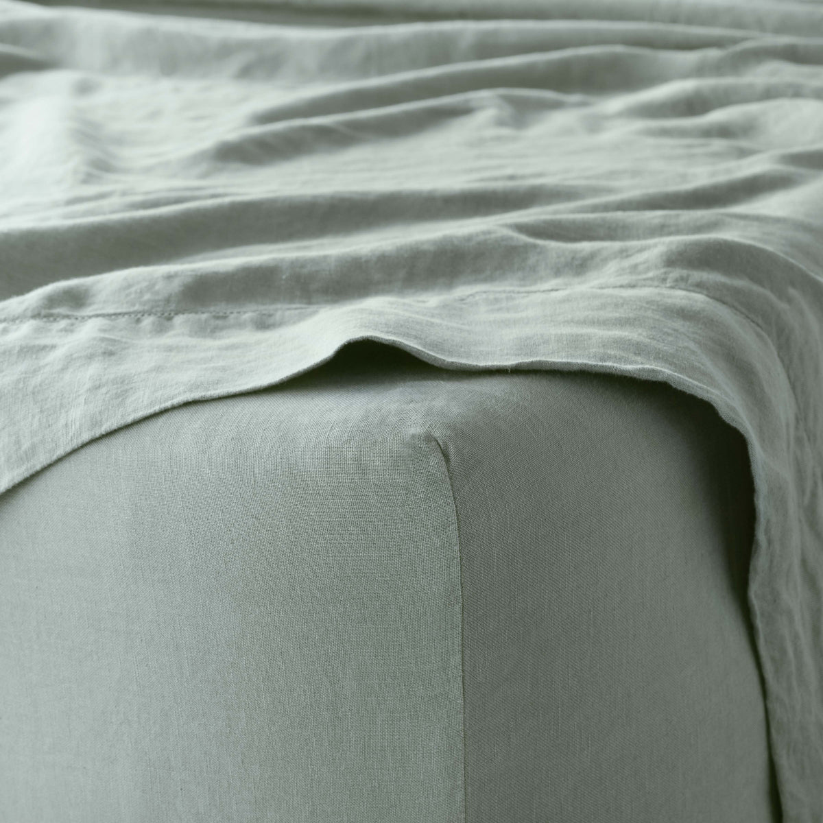 Stonewashed Linen Fitted Sheet - Image 11
