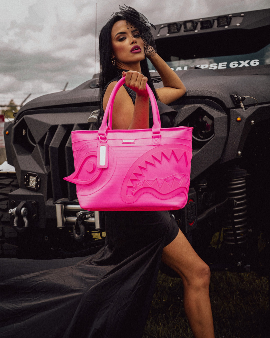 Sakura Shock Wave Tote - Image 2