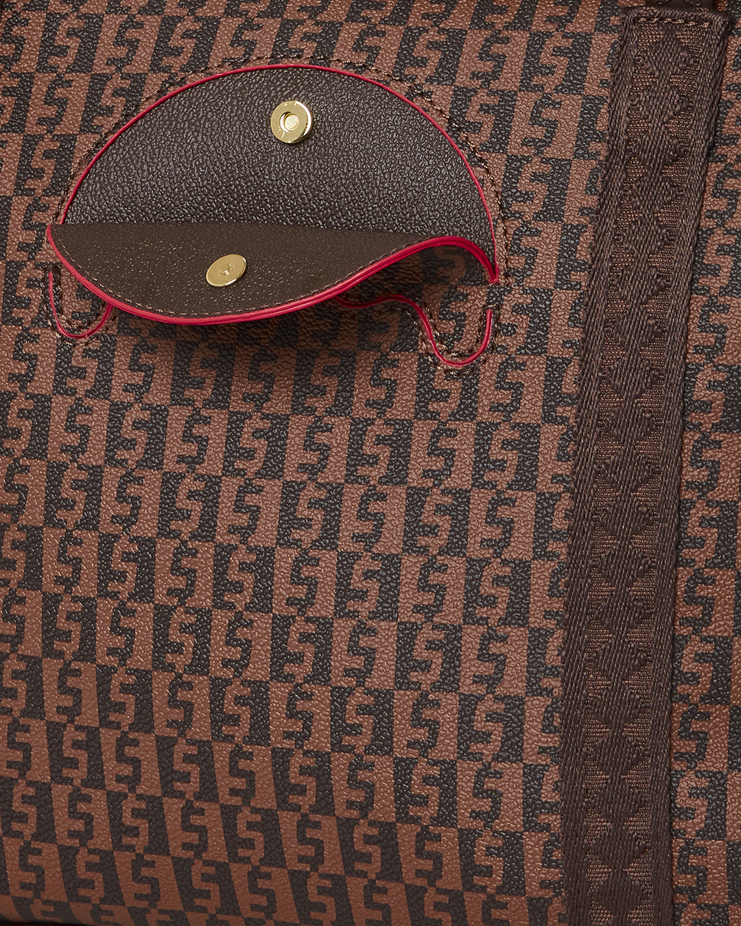 Cashin Checks Tote - Image 10