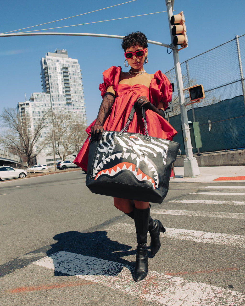Ze Shark Predator Tote - Image 6