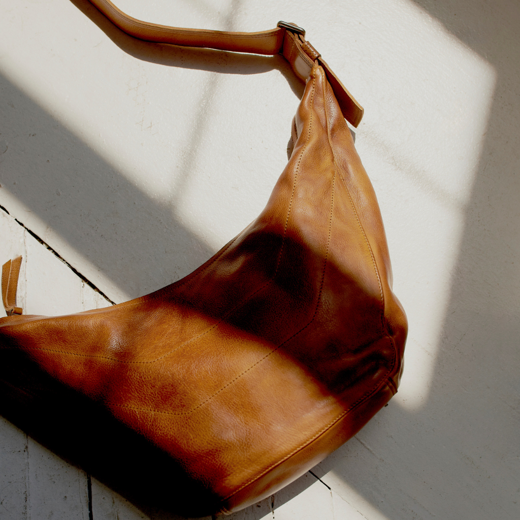 Boone Leather Sling Bag - Image 6